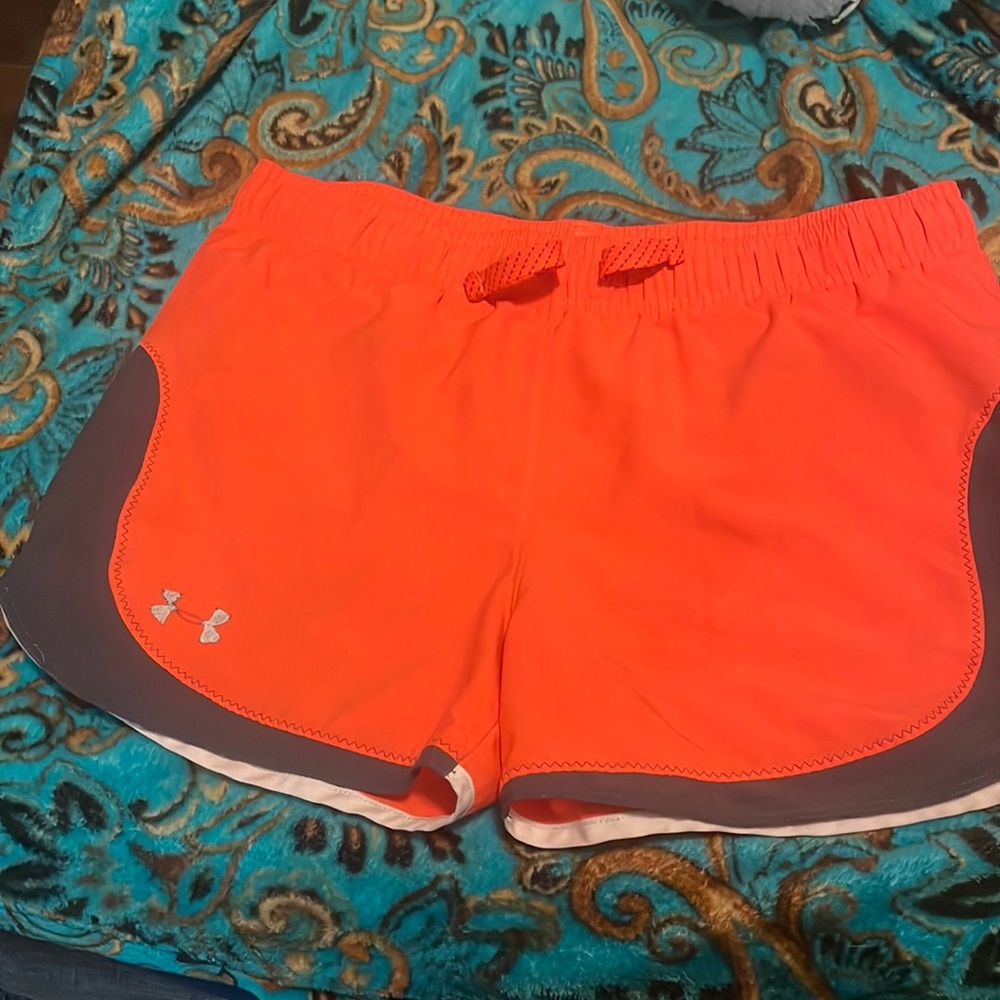 Womens underarmour shorts